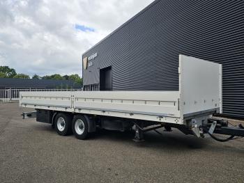 Junge / 2 AXLE TRAILER WITH BOARDS